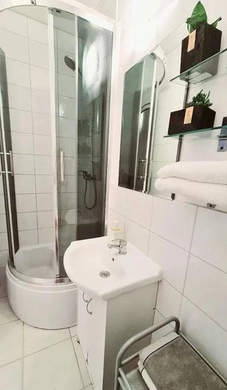 Garsonieră decomandată în Take Ionescu