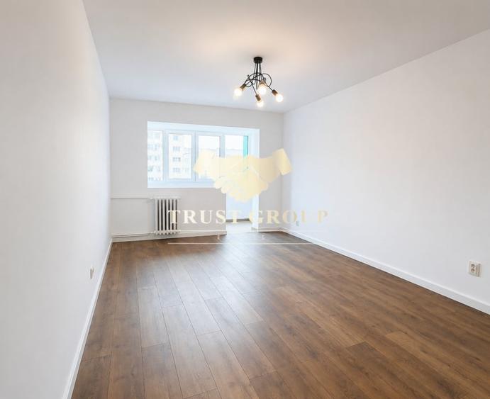 Apartament cu 3 camere decomandat în Titulescu
