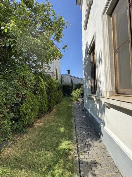 Casă individuală cu 6 camere cu Canalizare în Armeneasca
