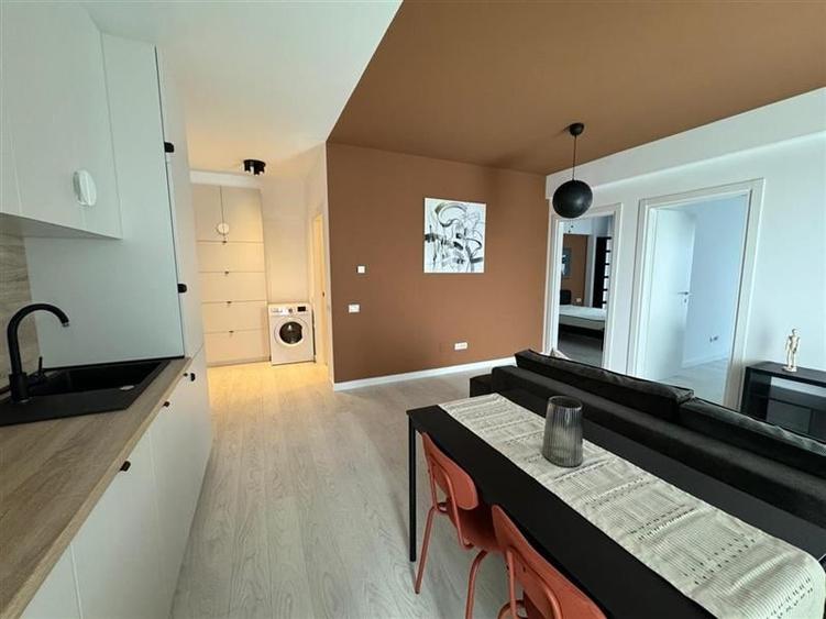 Apartament cu 3 camere decomandat, mobilat în Fundeni
