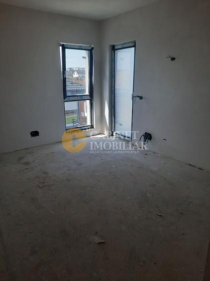 Casă individuală cu 4 camere cu Canalizare în Miroslava