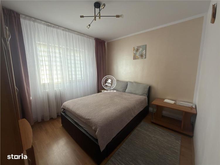 Apartament cu 3 camere decomandat în Dacia