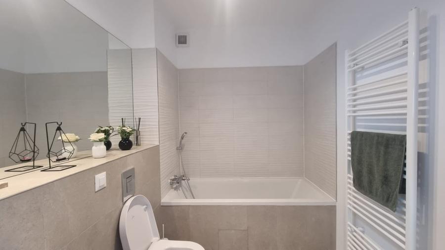 Apartament cu 2 camere decomandat în Băneasa