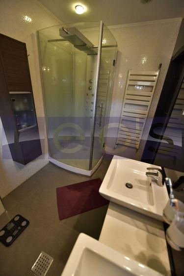 Casă individuală cu 5 camere cu Canalizare în Vatra Luminoasă