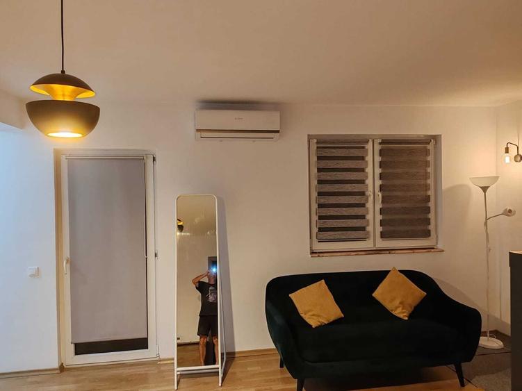 Apartament cu 2 camere decomandat în Central