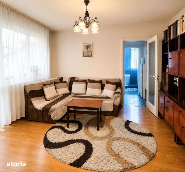 Apartament cu 3 camere semidecomandat în Central