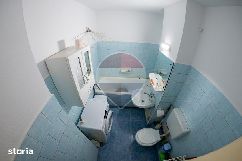 Apartament cu 2 camere decomandat în Vitrometan