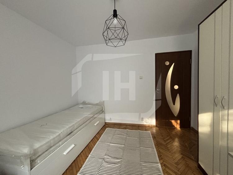 Apartament cu 3 camere decomandat, mobilat în Zorilor