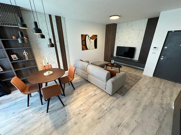 Apartament cu 2 camere decomandat, mobilat în Aradului