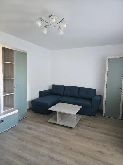 Apartament cu 2 camere decomandat în Berceni