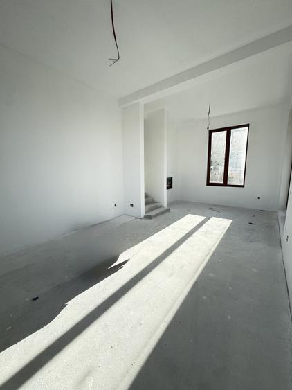 Casă individuală cu 4 camere cu Teren 800 Mp în Chinteni