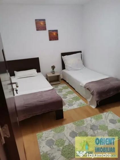 Casă cu 6 camere cu Teren 350 Mp în Nord