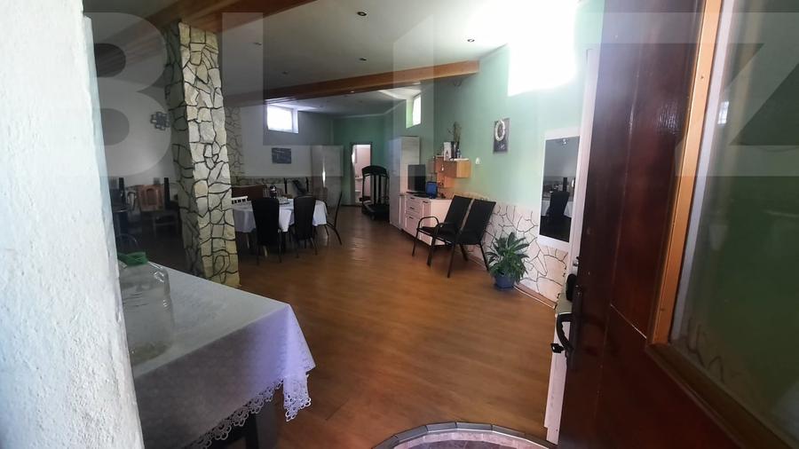 Casă individuală cu 5 camere cu Canalizare în Lugoj