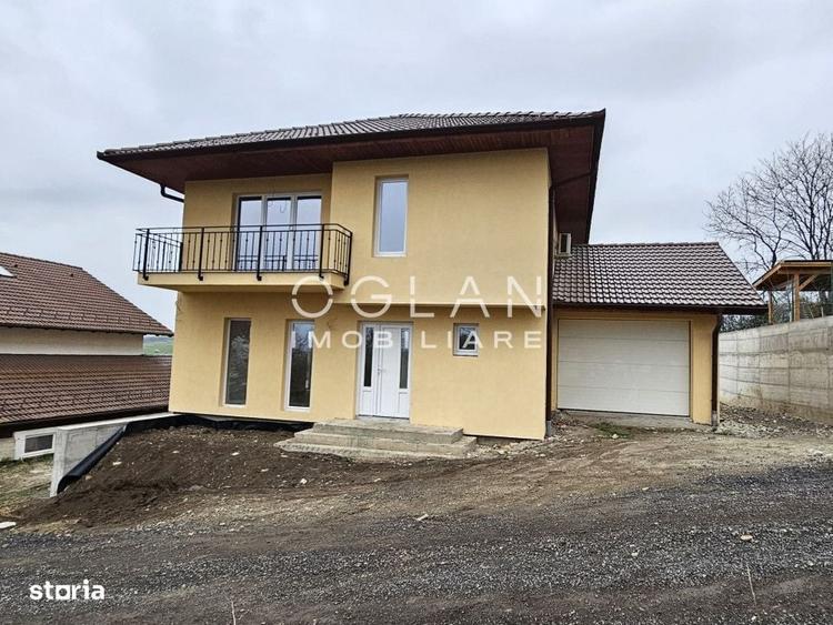 Casă cu 4 camere în Șura Mare