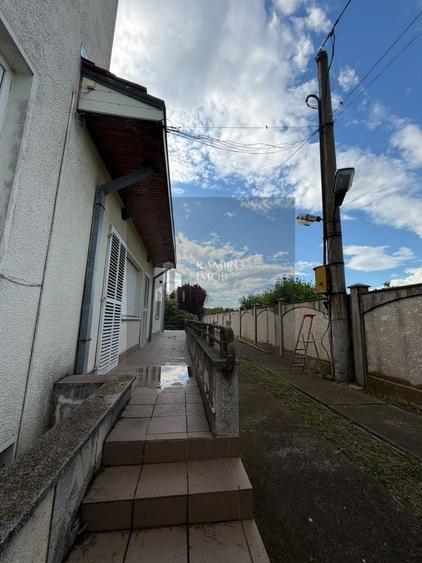 Casă individuală cu 5 camere cu Canalizare în Puchenii Mari