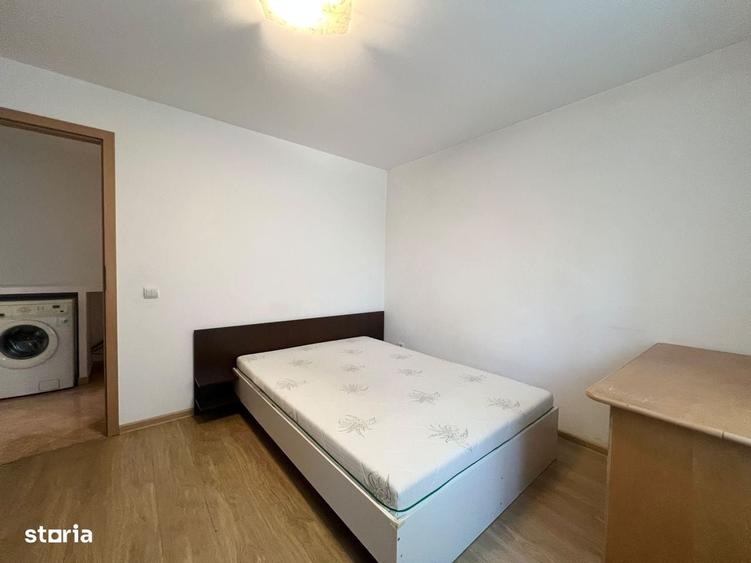 Apartament cu 3 camere decomandat în Ghiroda