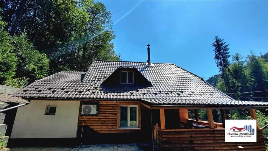 Casă cu 5 camere cu Teren 500 Mp în Lunca