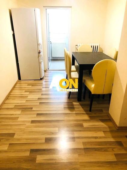 Apartamen 2 camere, etaj intermediar, Cetate - 3
