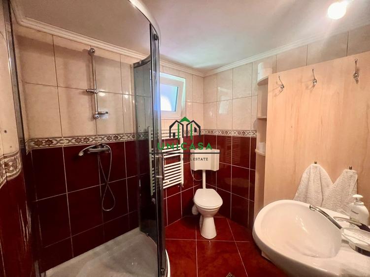 Casă individuală cu 7 camere cu Canalizare în Voineșița