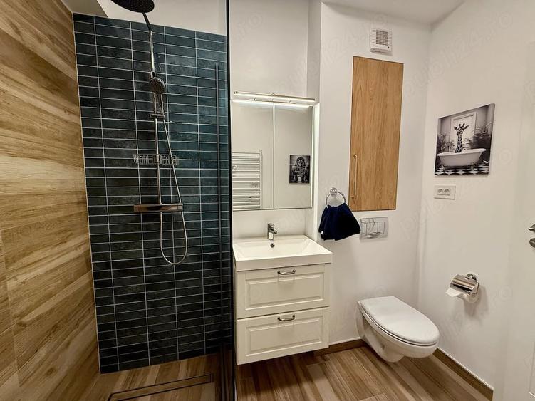 Apartament cu 2 camere semidecomandat, mobilat în Aurel Vlaicu