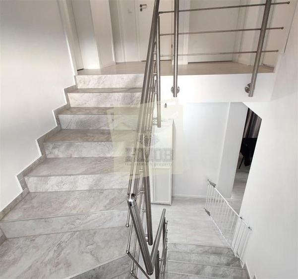 Casă individuală cu 4 camere cu Teren 573 Mp în Daia
