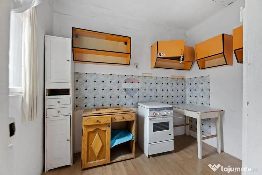 Casă cu 3 camere cu Teren 1480 Mp în Gai