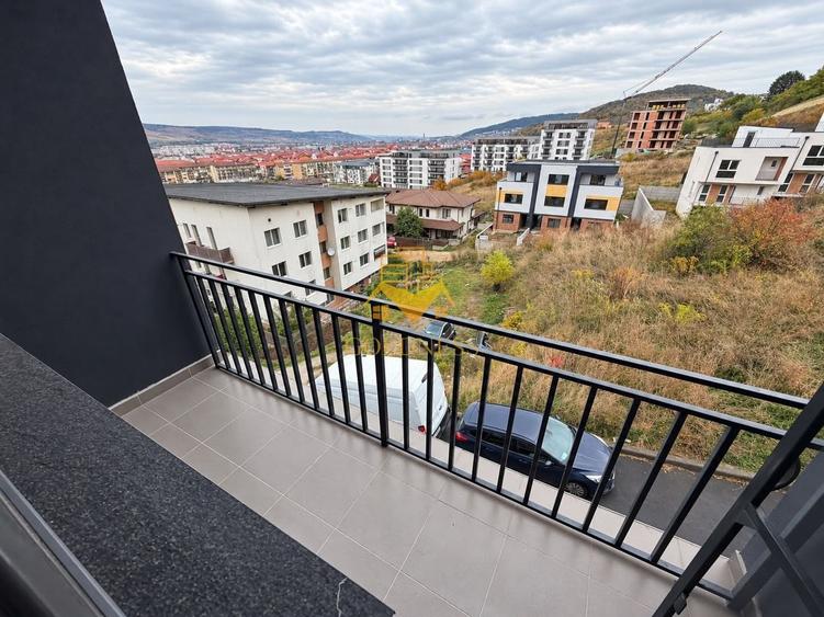 Apartament cu 2 camere semidecomandat, mobilat în Florești