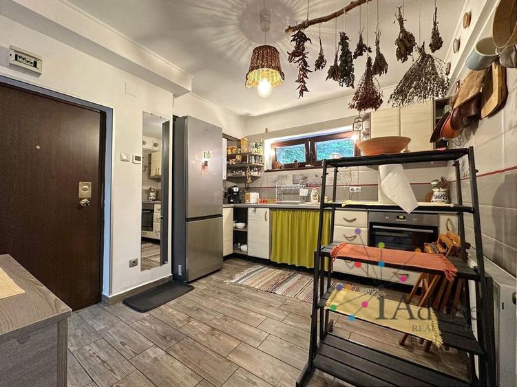 Apartament cu 2 camere decomandat, mobilat în Dealul Cetății