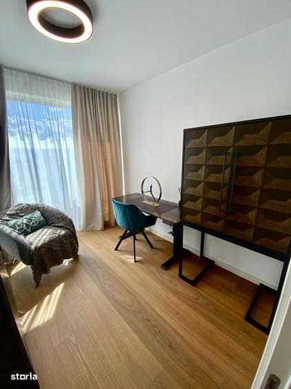Apartament cu 3 camere semidecomandat în Ciupercenii Noi