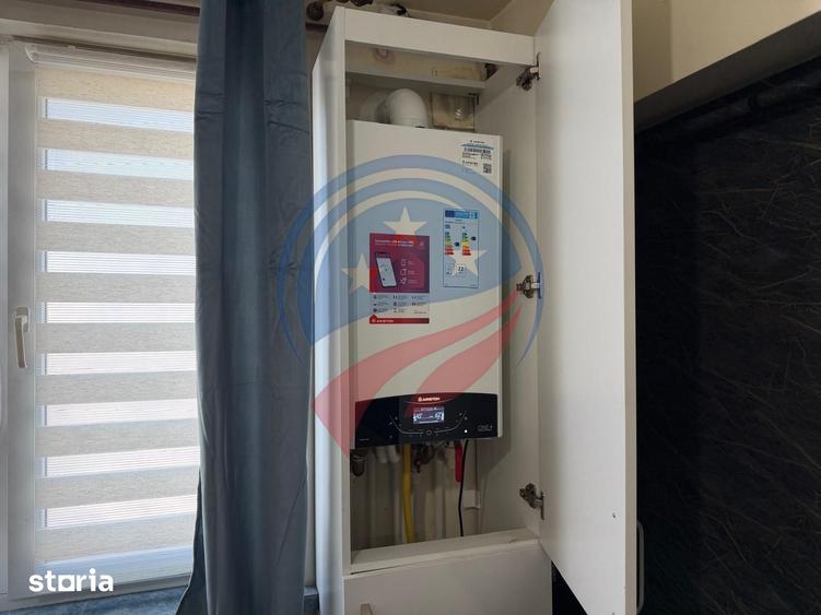Apartament cu 3 camere semidecomandat în Central