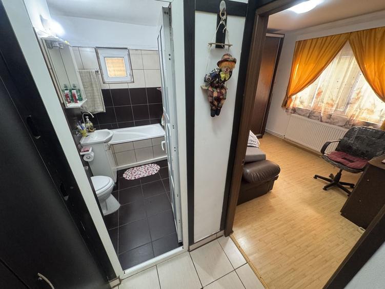 Apartament 2 camere zona Poarta 6 cu Centrala - 9