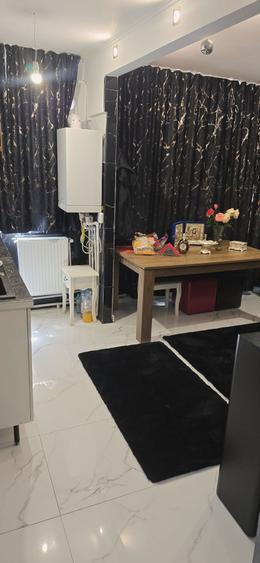 Apartament cu 3 camere decomandat în Alexandru cel Bun