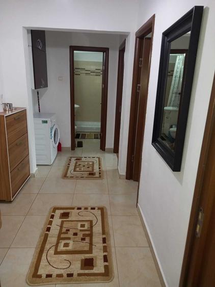 Apartament cu 2 camere decomandat în Casa de Cultură