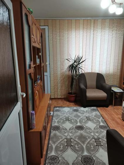 Apartament cu 3 camere, mobilat în Mărăței