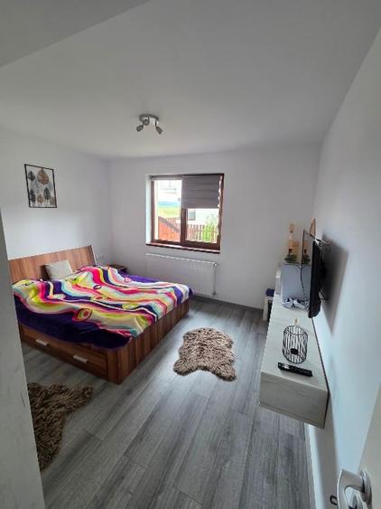 Apartament cu 2 camere decomandat, mobilat în Central