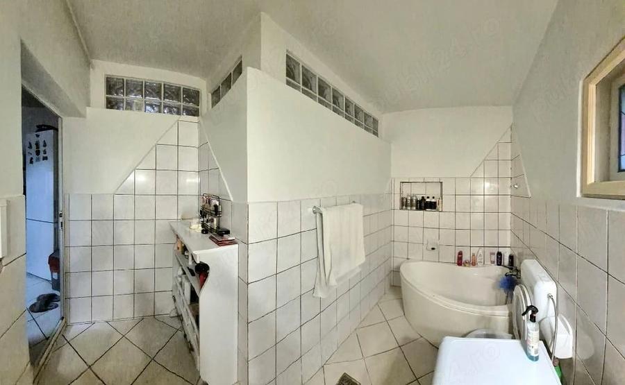 Casă cu Teren 277 Mp în Chitila
