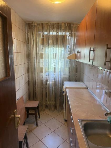Apartament cu 2 camere semidecomandat în Brâncoveanu