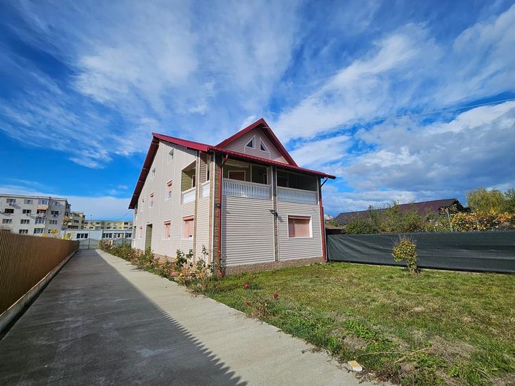 Casă individuală cu 4 camere cu Teren 1676 Mp în Exterior Nord