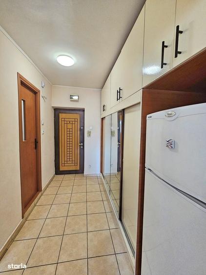Garsonieră decomandată în Vitan
