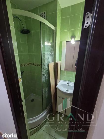 Apartament cu 2 camere semidecomandat, mobilat în Florești