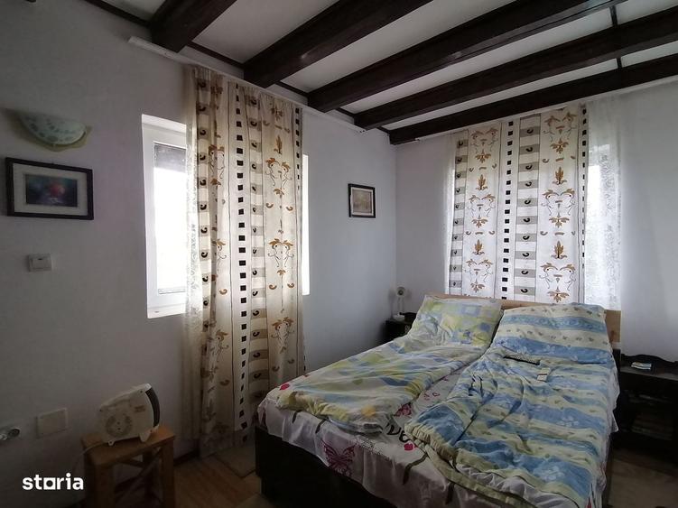 Casă cu 4 camere în Luna