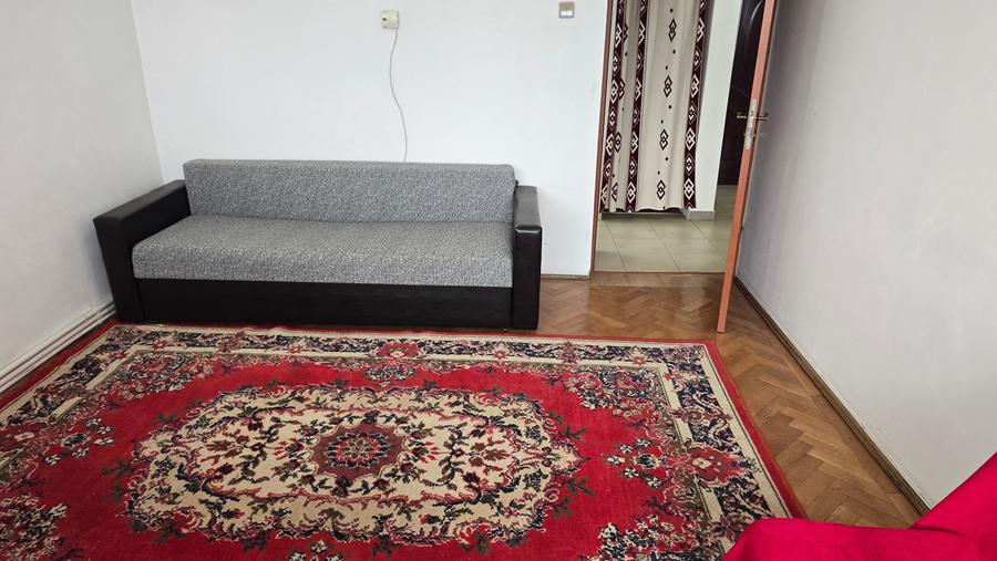 Apartament cu 2 camere decomandat în Gojdu