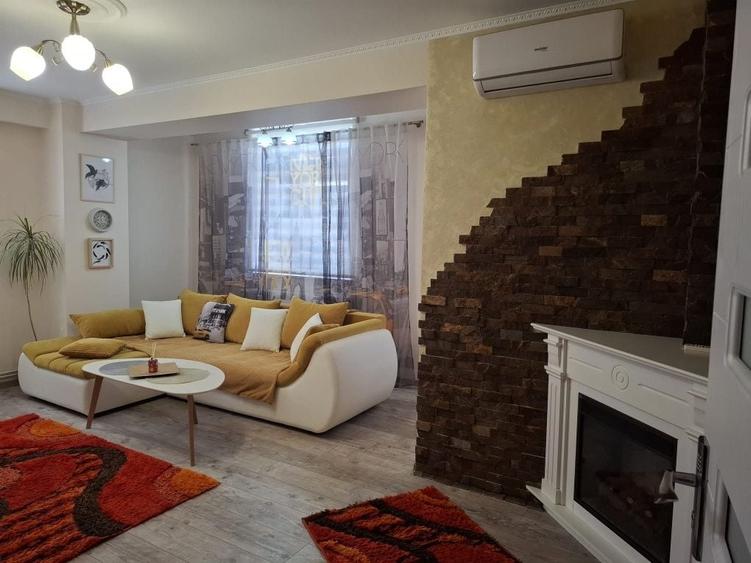 Apartament cu 3 camere decomandat în Central