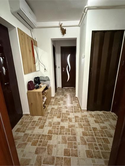 Apartament cu 2 camere decomandat în Marghiloman