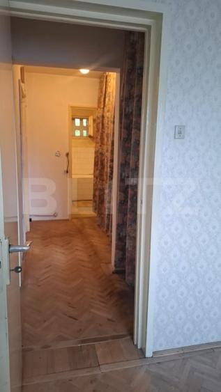 Apartament cu 3 camere semidecomandat în Astra