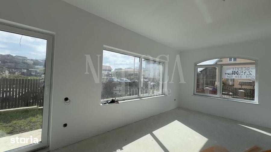Casa 4 camere de vanzare in Dezmir - 2
