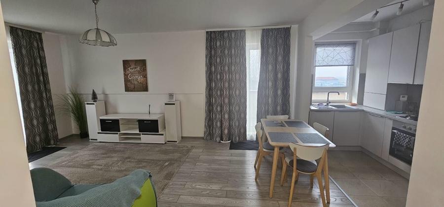 Apartament cu 3 camere decomandat în Central