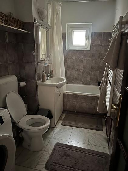 Apartament cu 2 camere decomandat în Soarelui
