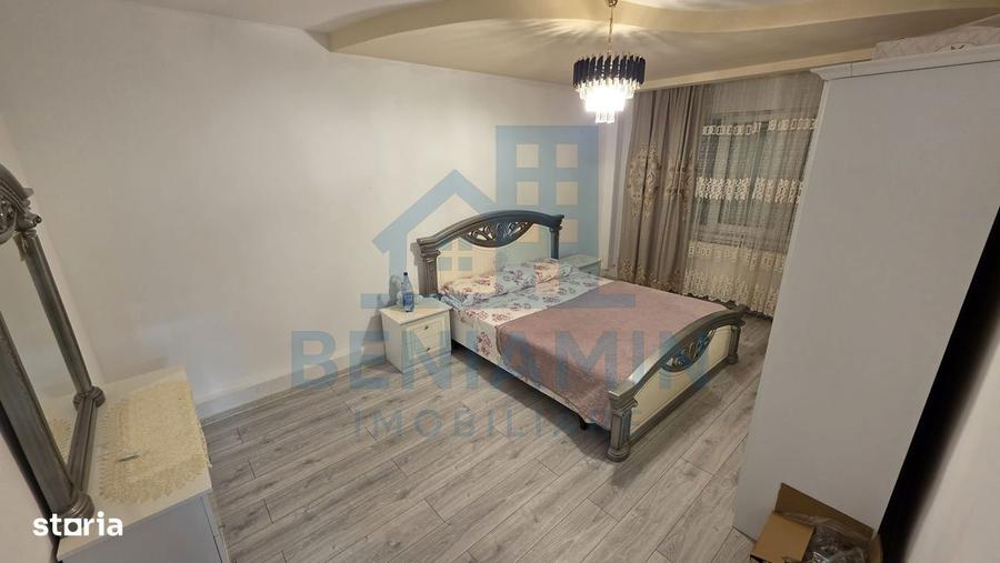 Casă cu 5 camere cu Teren 334 Mp în Central