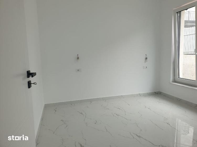 Casă cu 4 camere cu Teren 250 Mp în Valea Lupului